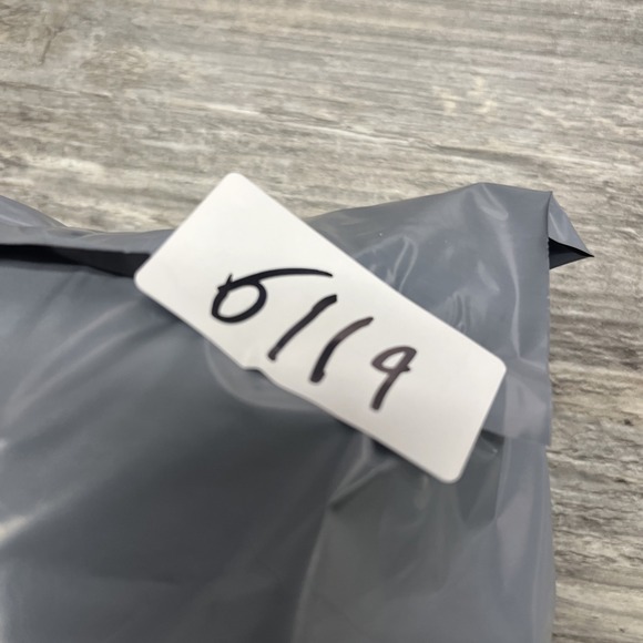 Levis 505 Jeans Mens 38x32 Blue Denim Medium Wash Straight Red Tab Classic - Picture 13 of 13